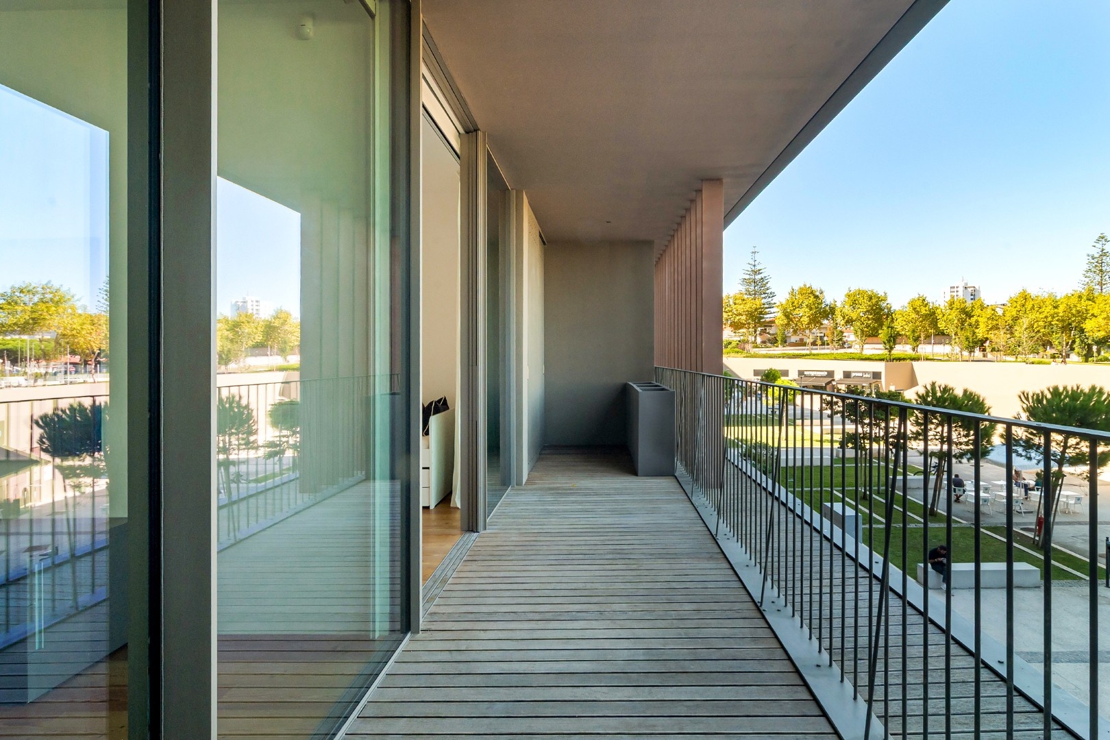 gallery image 15