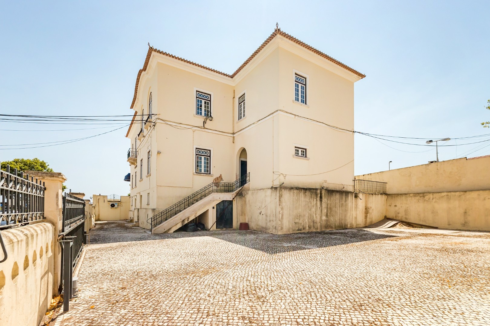 gallery image 19