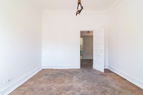 gallery image 18