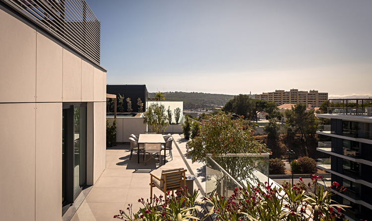 property gallery 24