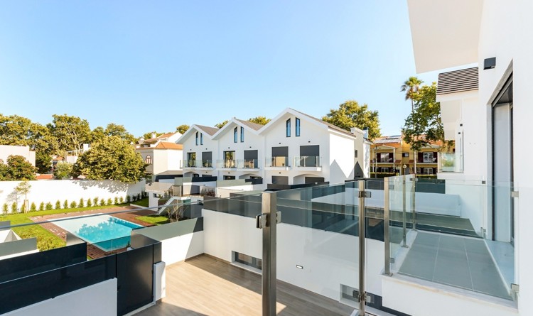 property gallery 16