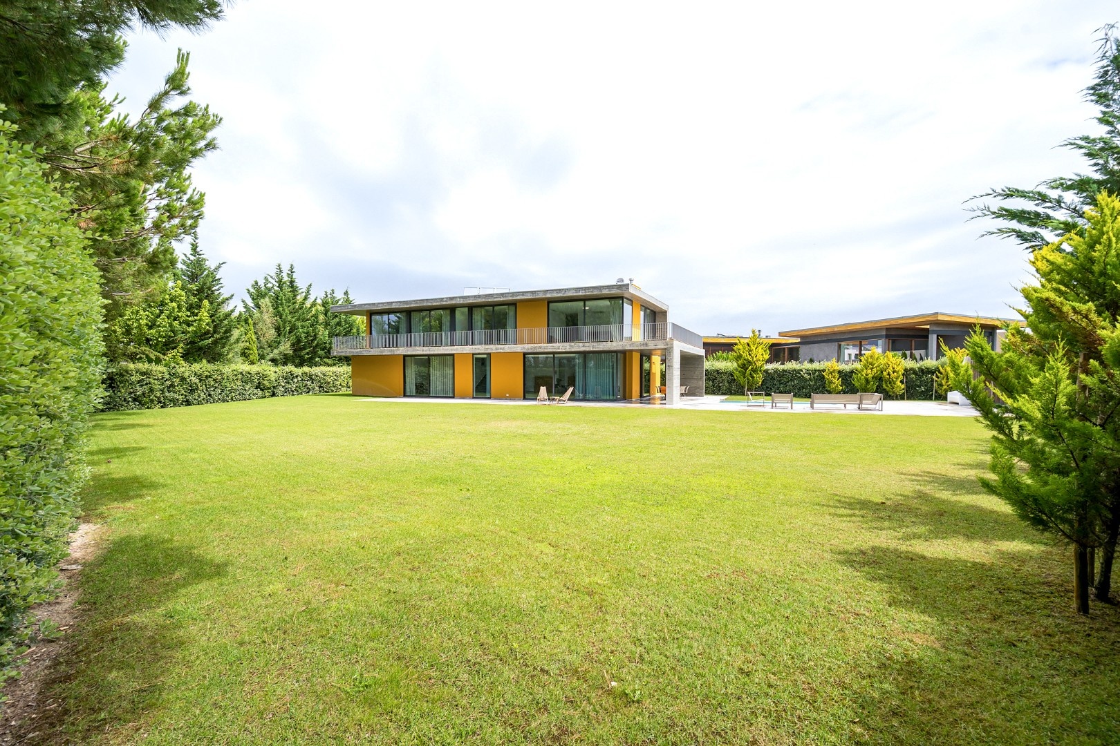 gallery image 19