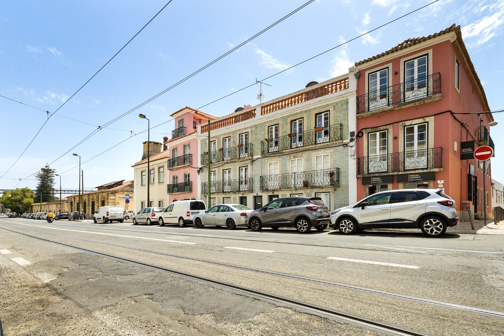 gallery image 15