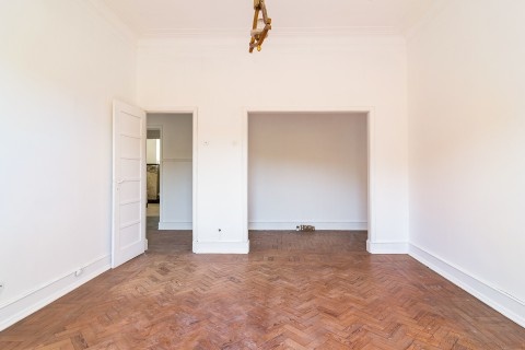 gallery image 19