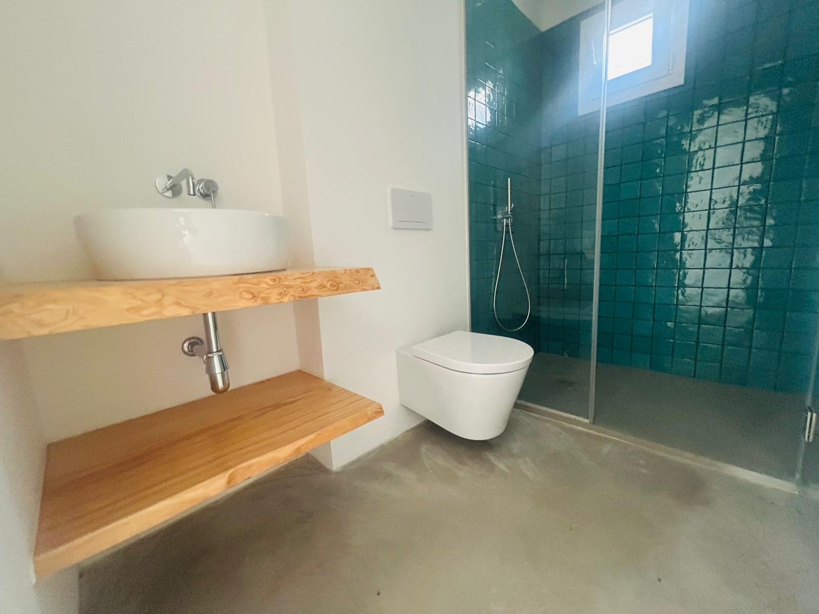 gallery image 18