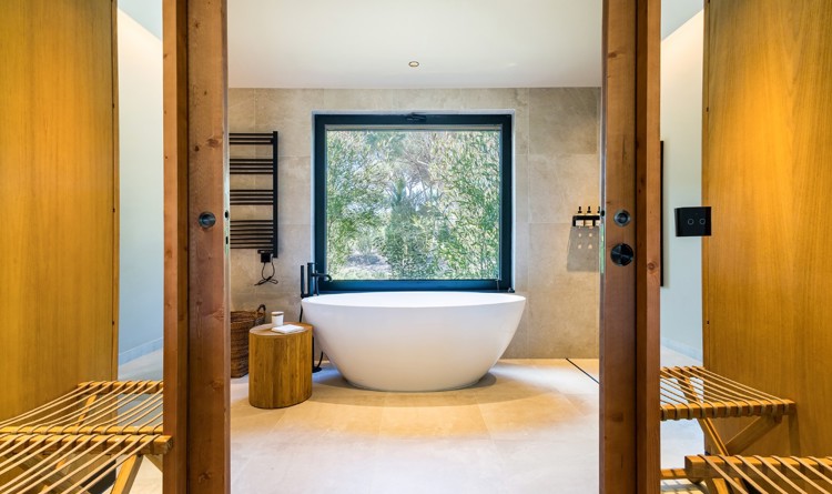 property gallery 24